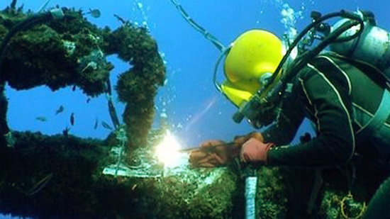 How to Become a Underwater Welder