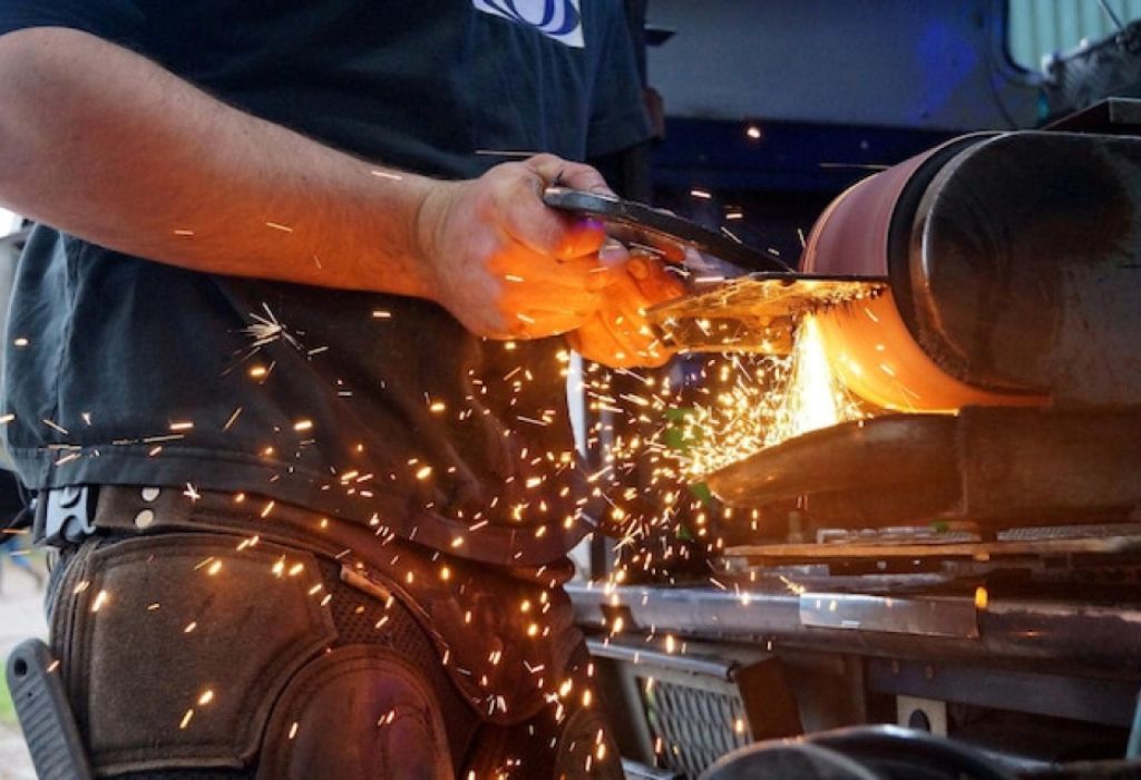 How Much Do Welder Inspectors Make? Salary Guide