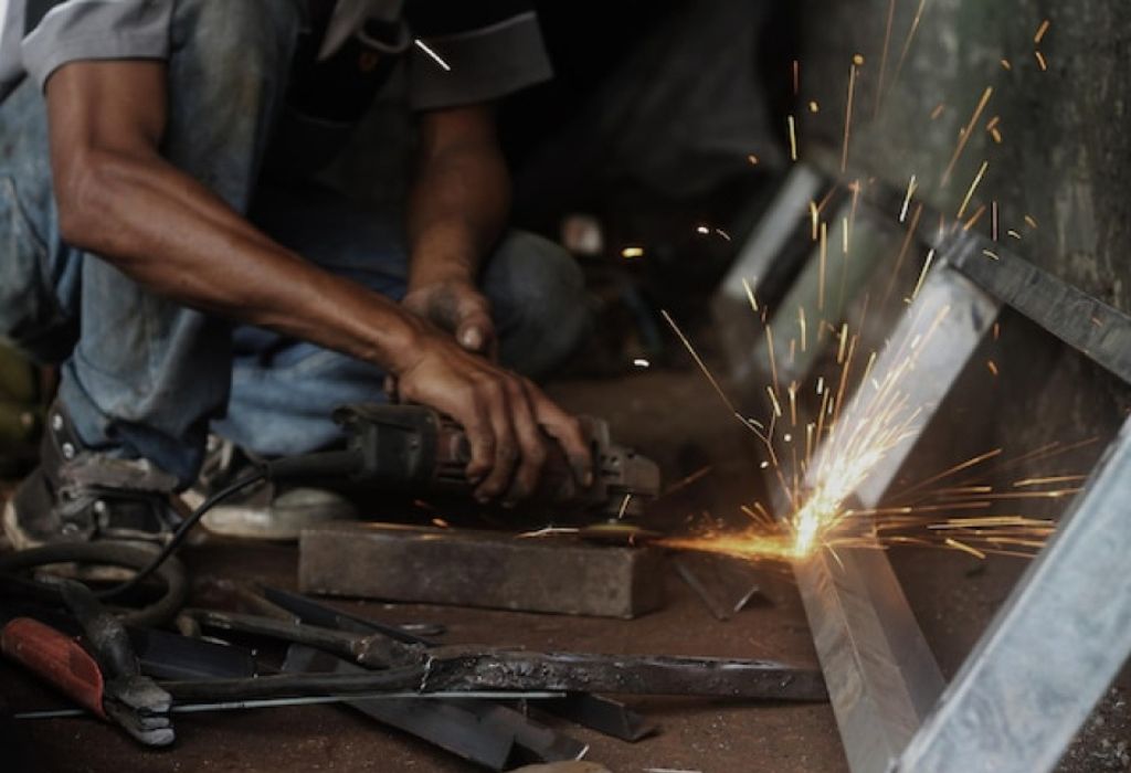 How to Become a Welder in NJ: Easy Guide 3 Outlook — Welding Careers in NJ