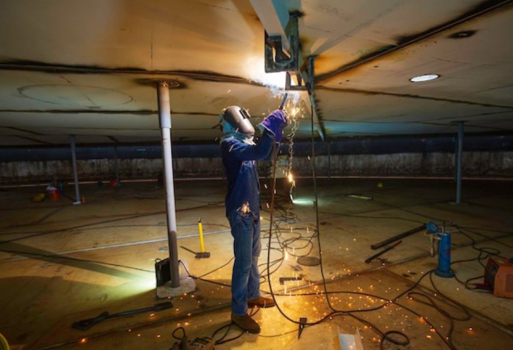 How to Become an Aerospace Welder: Step-by-Step Career Guide 1 Understanding the Role of an Aerospace Welder
