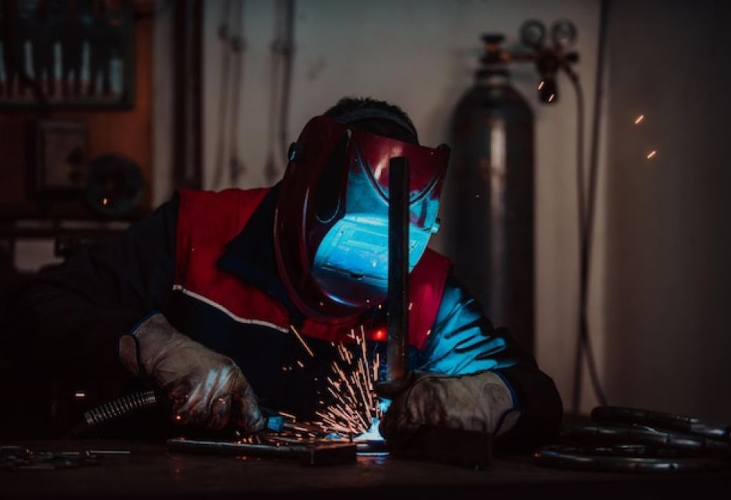 What Is a Welder Job? Roles and Responsibilities 3 Tools, Machines, and Materials