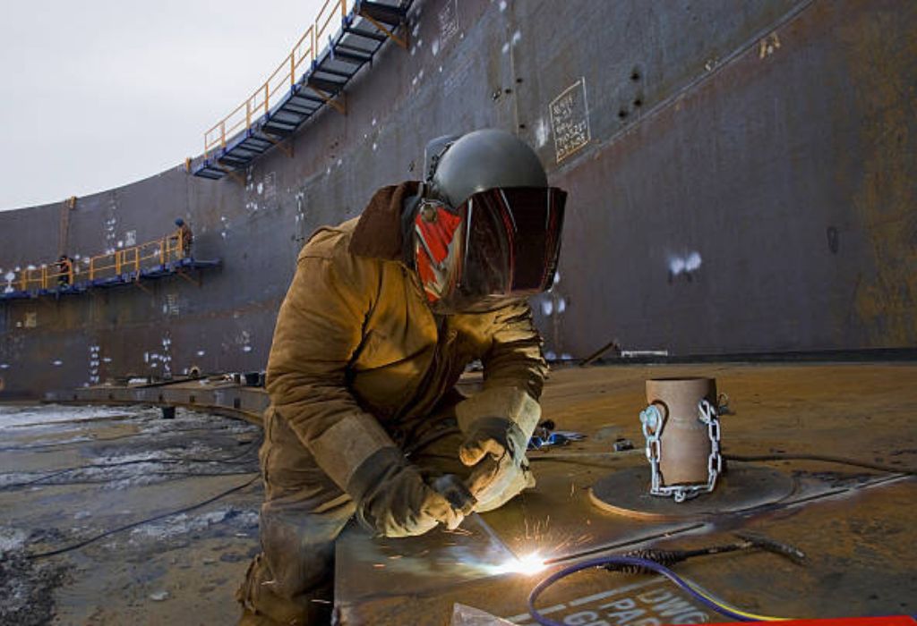 How Long Does It Take to Be an Underwater Welder 2 Step 3: Specialized Underwater Welding Training