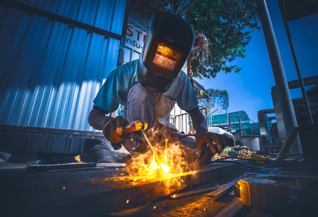 How Long Does It Take to Be a Certified Welder? 1 What Does It Mean to Be a Certified Welder?