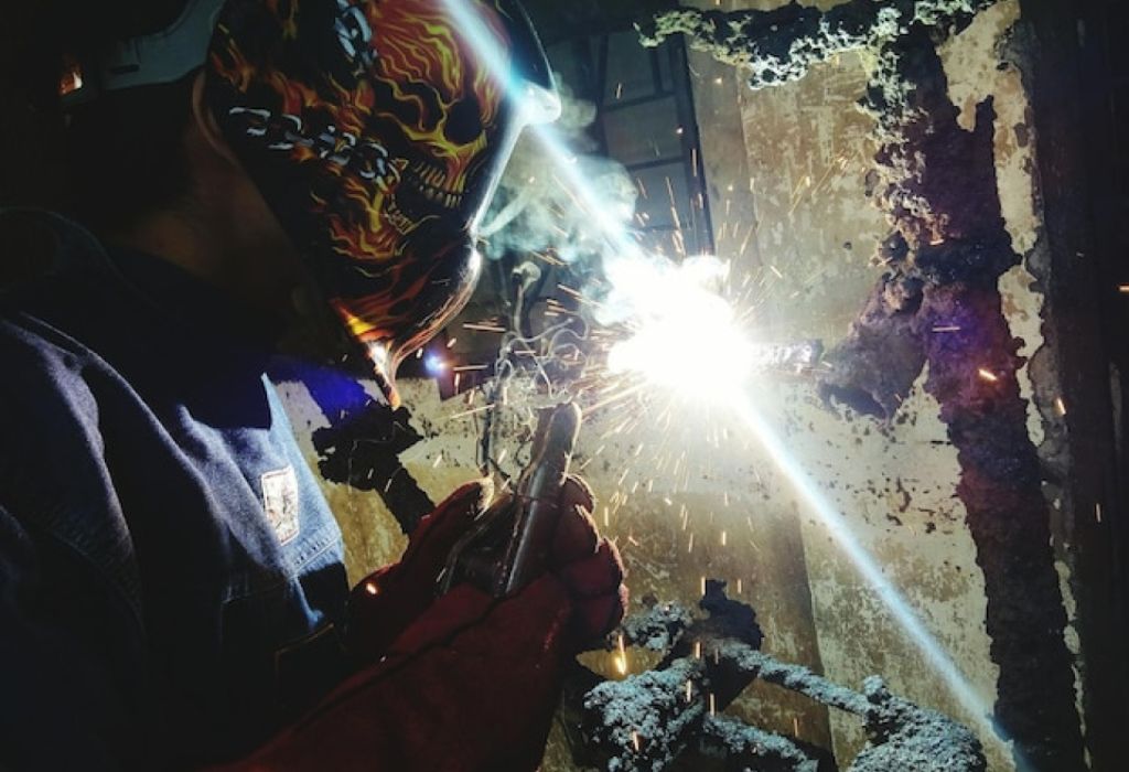 Saturation Welder Salary 2025: How Much Do They Make 1 What Is a Saturation Welder and Why Pay Is Different