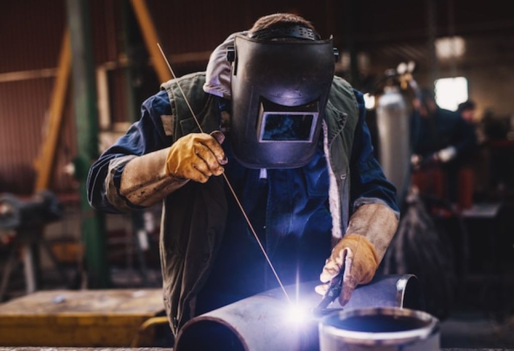 How to Become a Contract Welder in 2025 2 Access Cards and Site Clearances that unlock how to become a contract welder