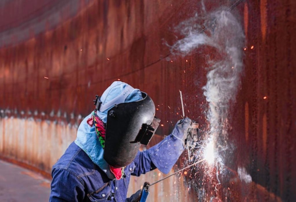How to Become a NASCAR Welder: Career Explained 1 What Is a NASCAR Welder?