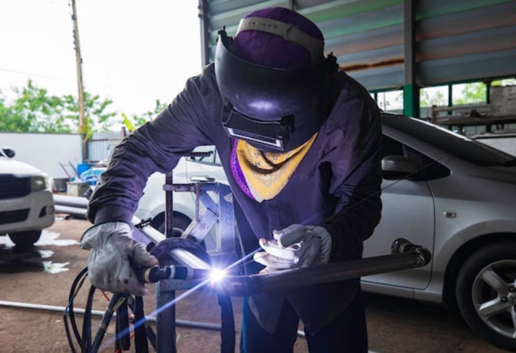 How to Become a NASCAR Welder: Career Explained 3 Tips for Success & Best Practices