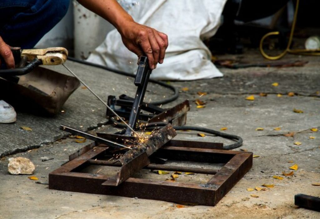 Does JB Weld Work on Cast Iron? Real Results Explained 2 Troubleshooting: If a JB Weld Repair Fails
