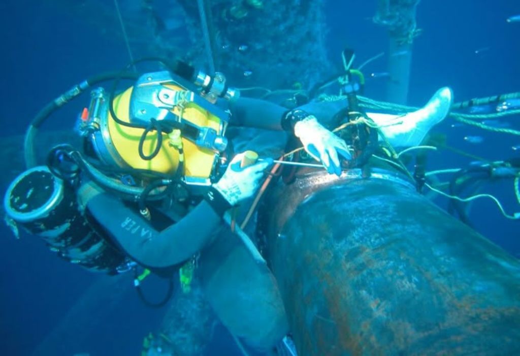 Why Is Underwater Welding So Dangerous? Explained 1 What Underwater Welding Actually Is