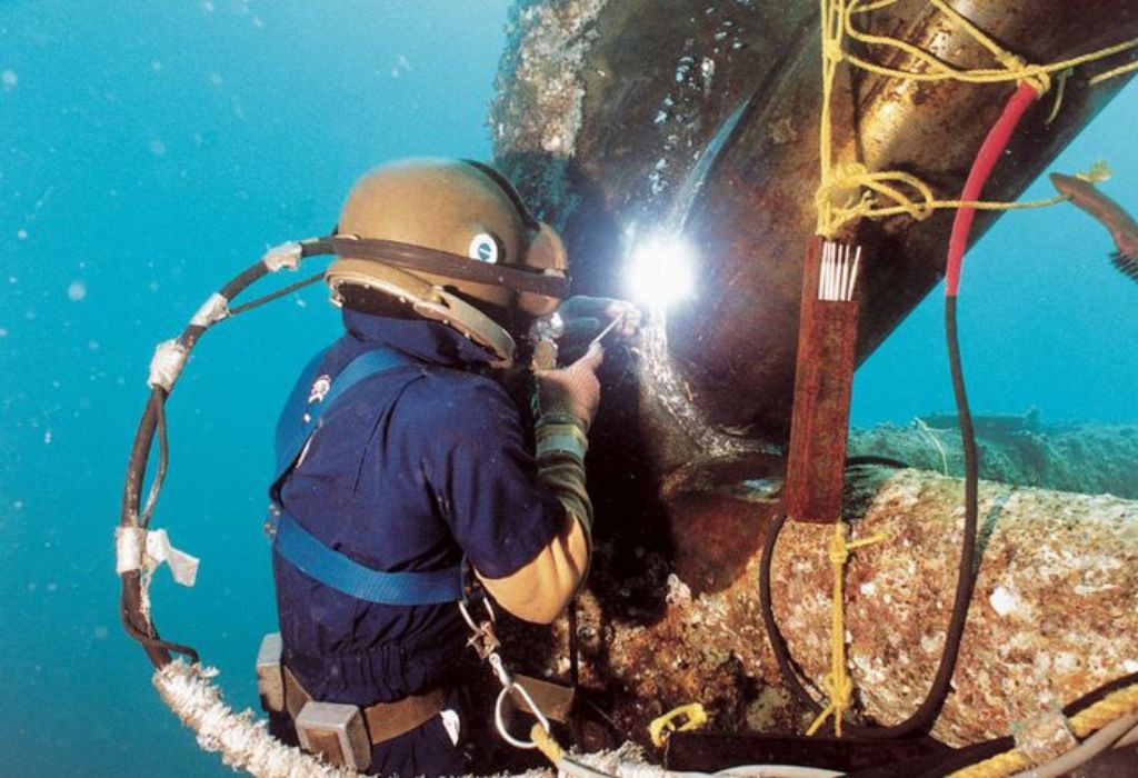 How Long Can You Underwater Weld Safely? 2 Trends and Innovations Shaping the Future of Underwater Welding