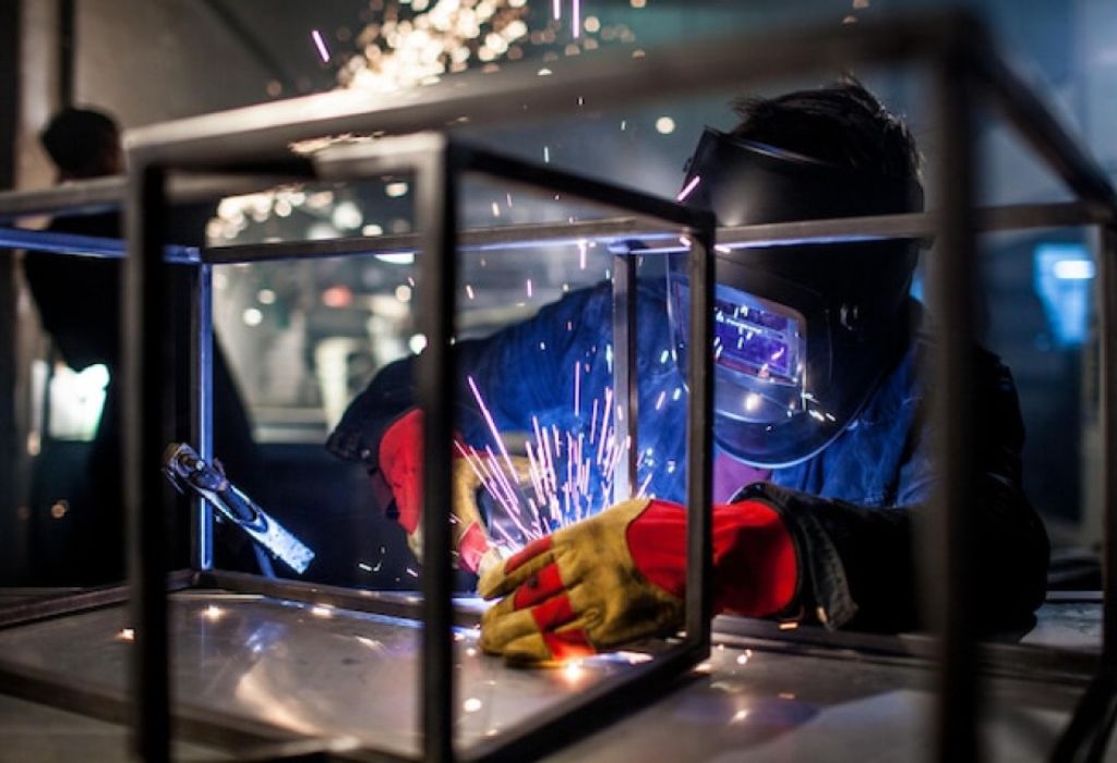 How Much Power Does a Welding Machine Use? Explained 1 Understanding Power Consumption in Welding Machines