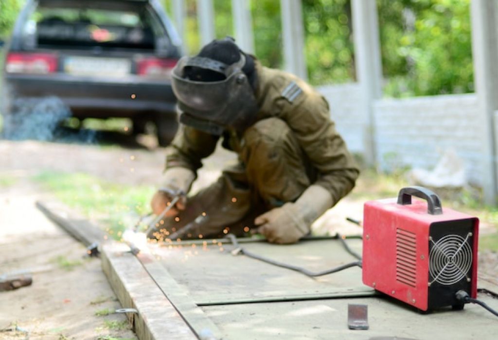 How to Check Voltage on Welding Machine the Right Way 2 Step-by-Step: How to Check Voltage on Welding Machine
