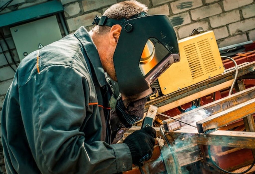How to Connect MIG Welding Machine Safely at Home 2 Shielding Gas, Regulator & Gas Hose