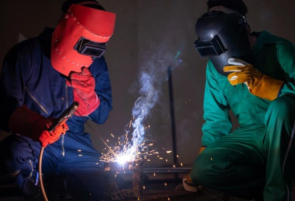 How to Become a Union Welder: Career Guide 1 What a Union Welder Does
