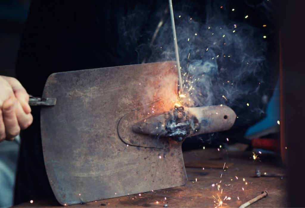 Can You Weld Cast Iron? Everything You Must Know 1 Why Cast Iron Is Hard To Weld