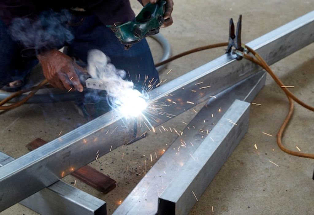 Can You Weld Galvanized Steel Without Toxic Fumes? 3 Quick Checklist — “Can You Weld It Safely?”
