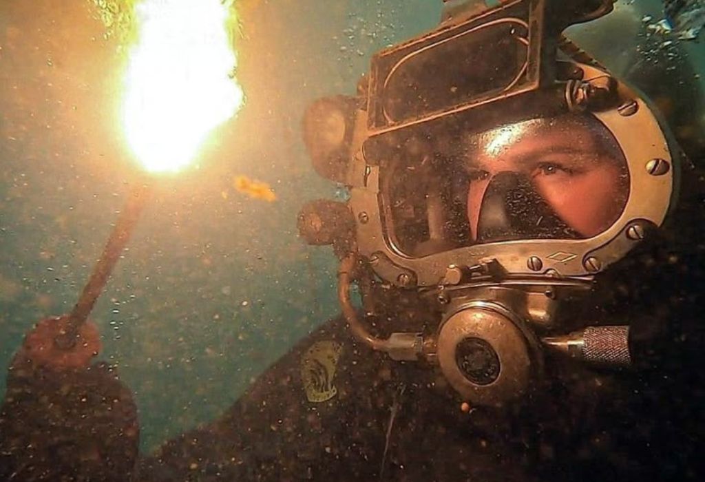 What Do You Need to Be an Underwater Welder? Full Guide 3 Choosing the Right Welding Machine for You