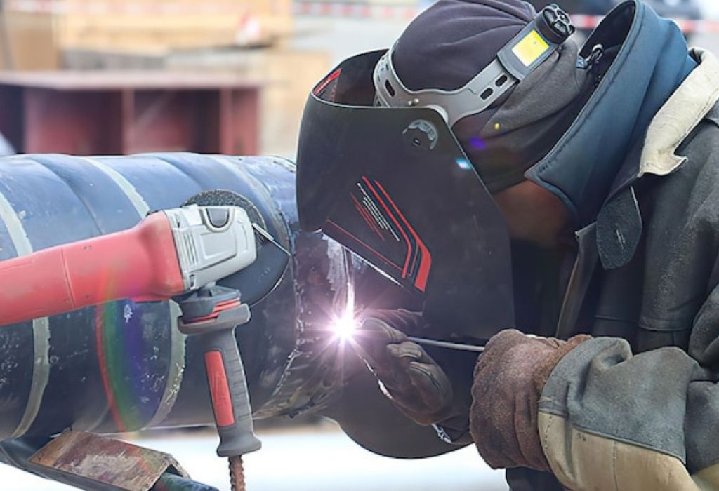 How Do Auto Darkening Welding Helmets Work?