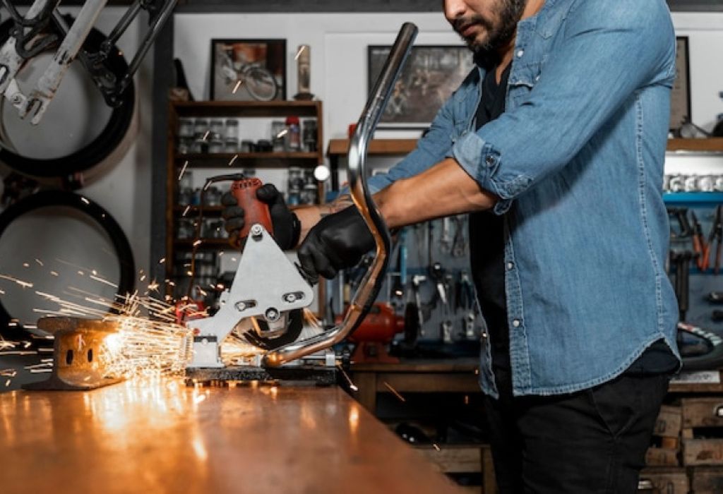 How to Use Handheld Welding Machine Explained Clearly 1 What Is a Handheld Welding Machine?